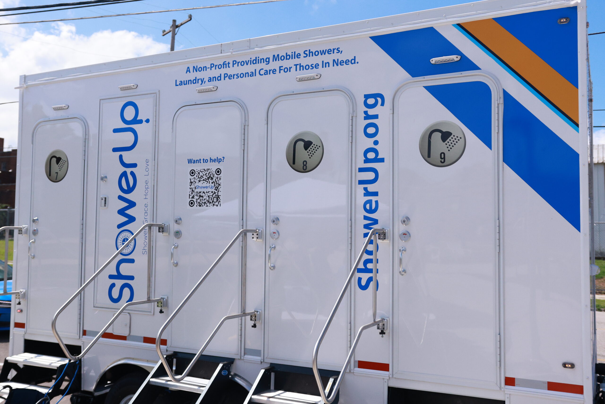 Mobile shower unit by ShowerUp provides Memphians with a dignifying personal hygiene experience.